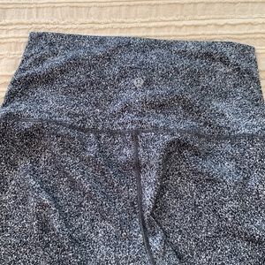 Lululemon high rise leggings 28”